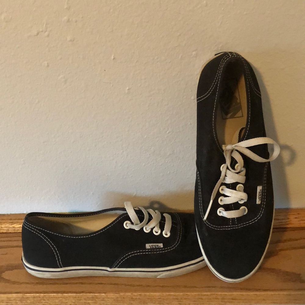 Black vans